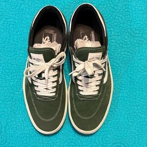 Vans Men's Classic Green and White Sneakers